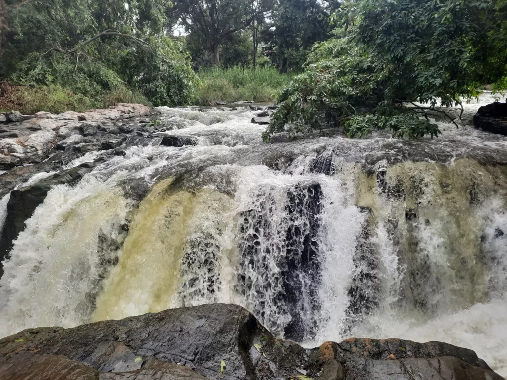 Hogenakkal Falls