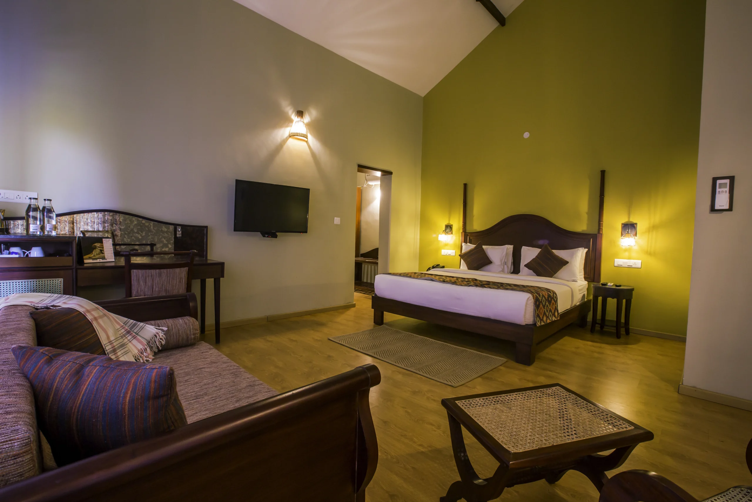 hotel-img