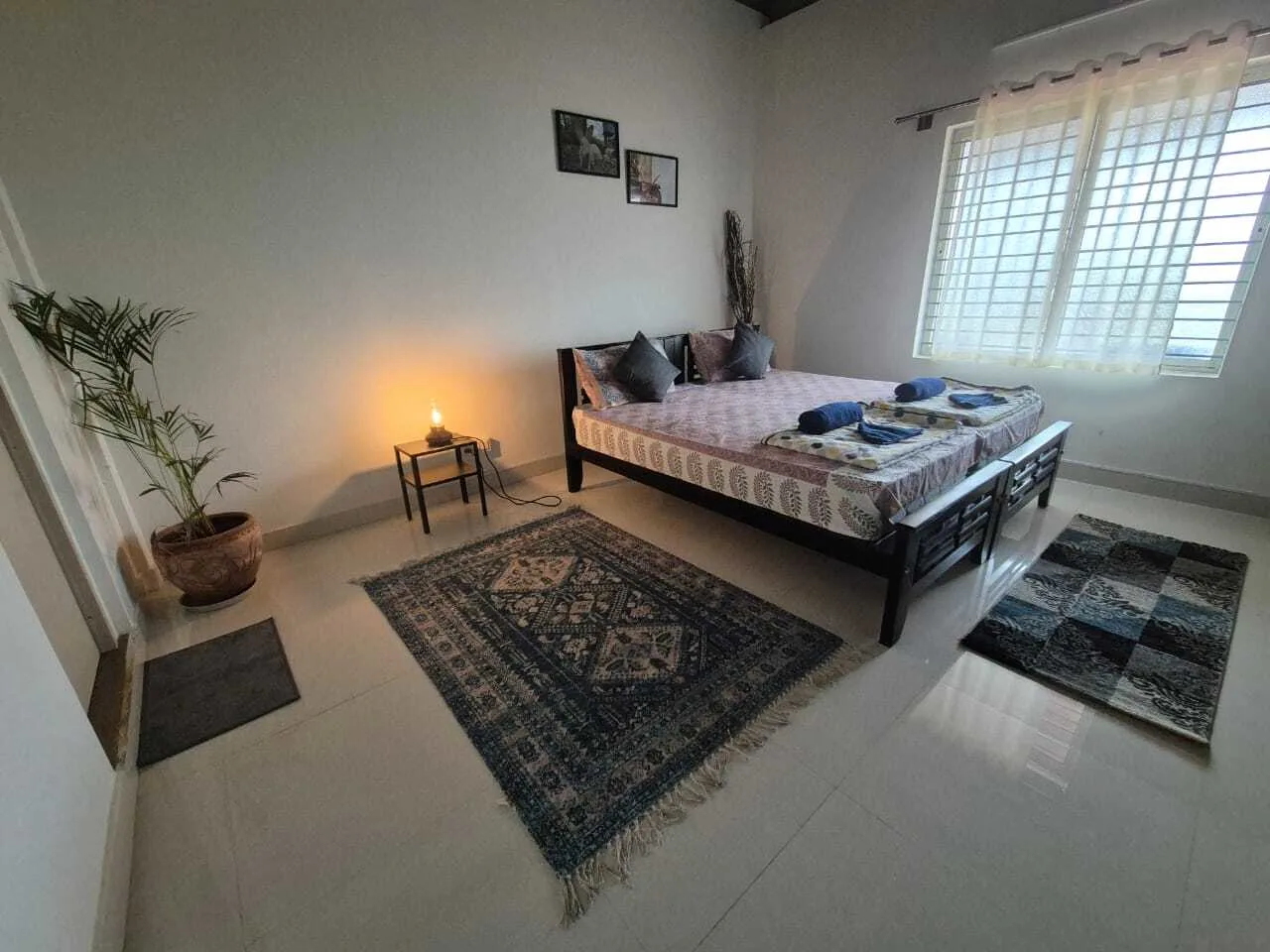 hotel-img