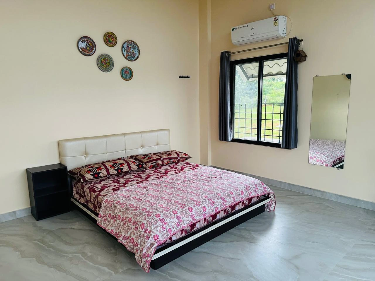 hotel-img