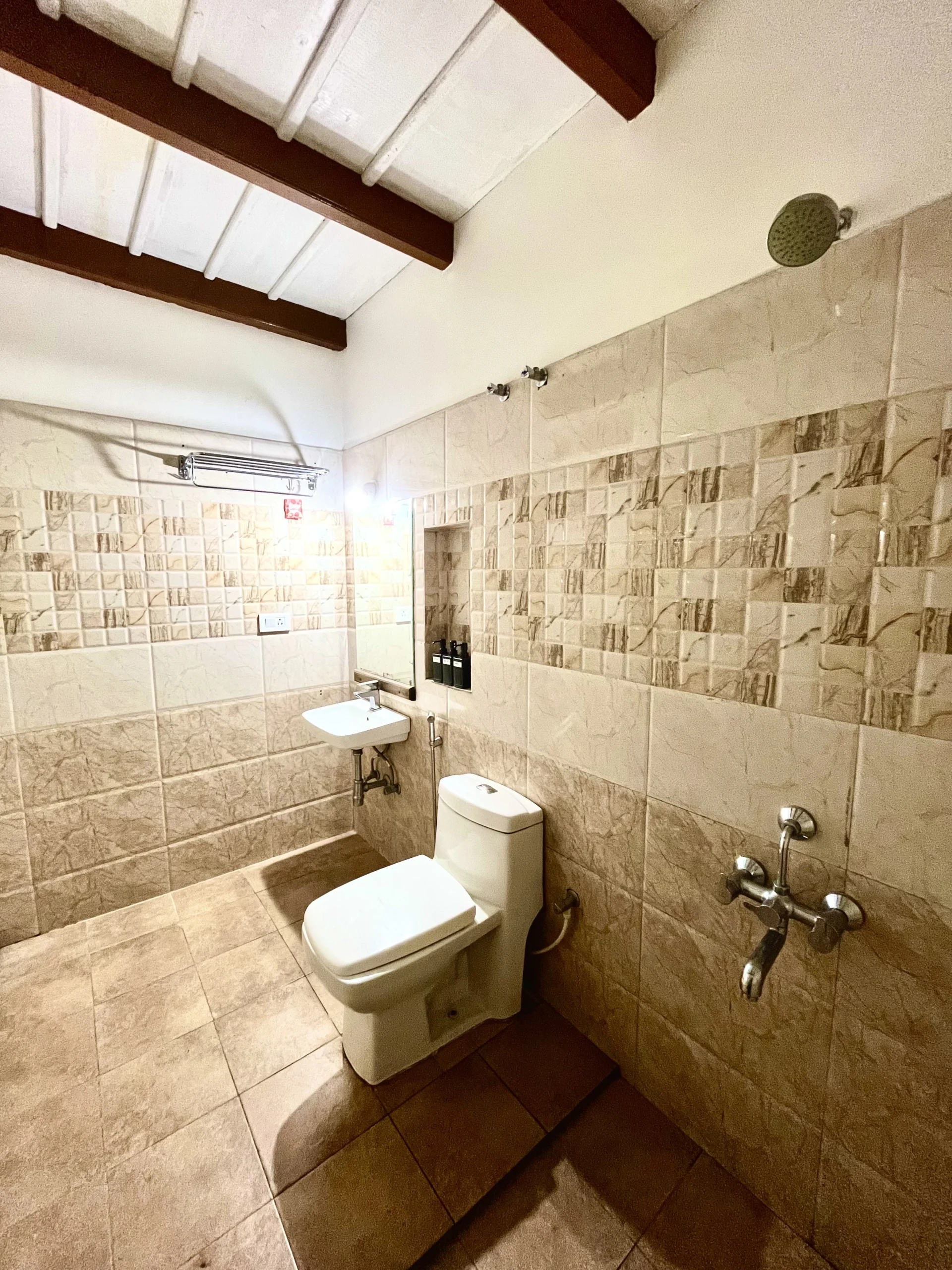 hotel-img