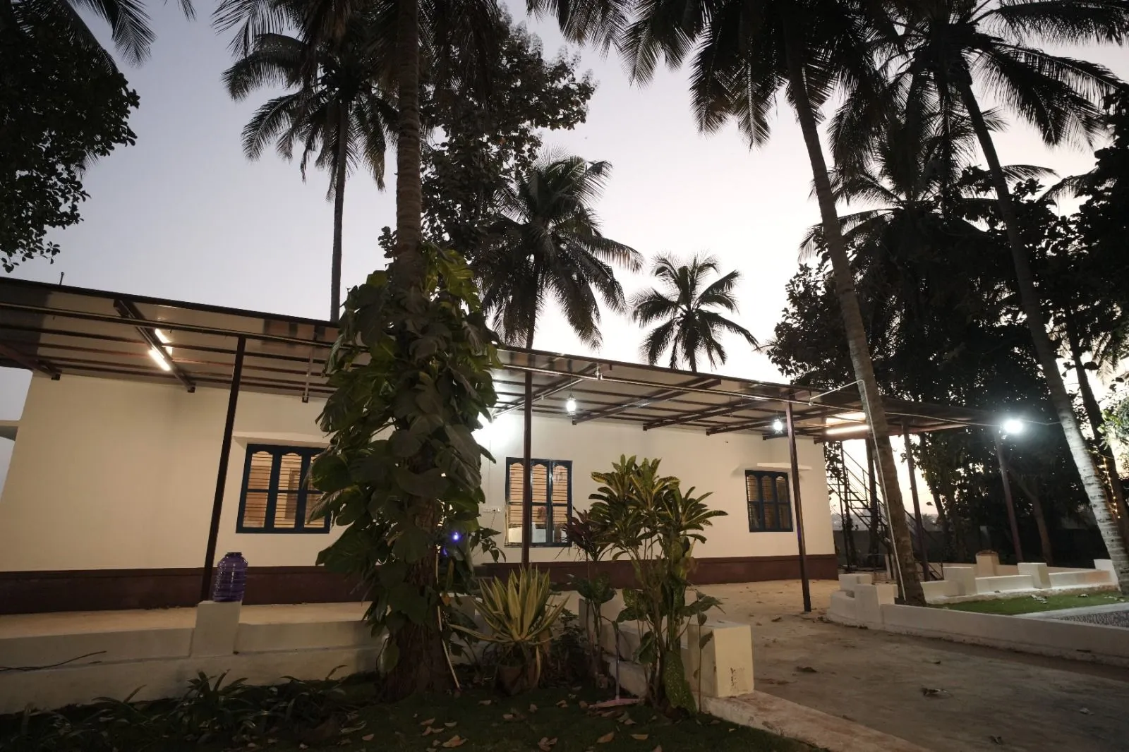hotel-img