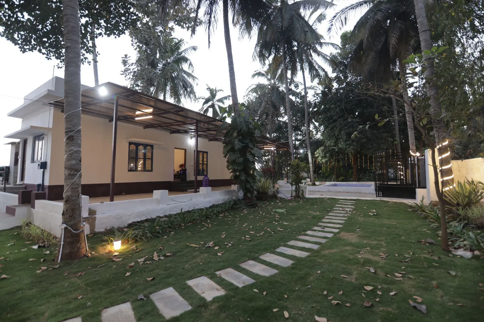 hotel-img