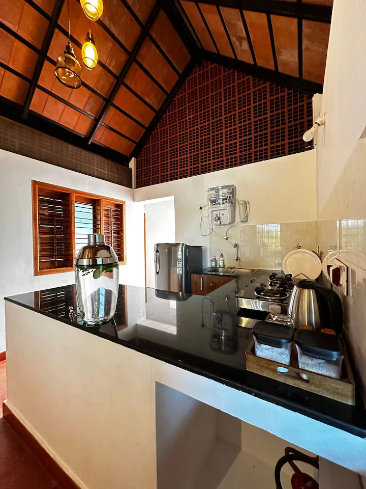 hotel-img