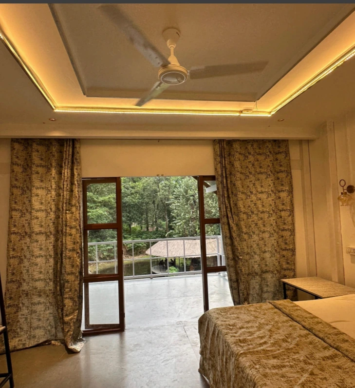 hotel-img