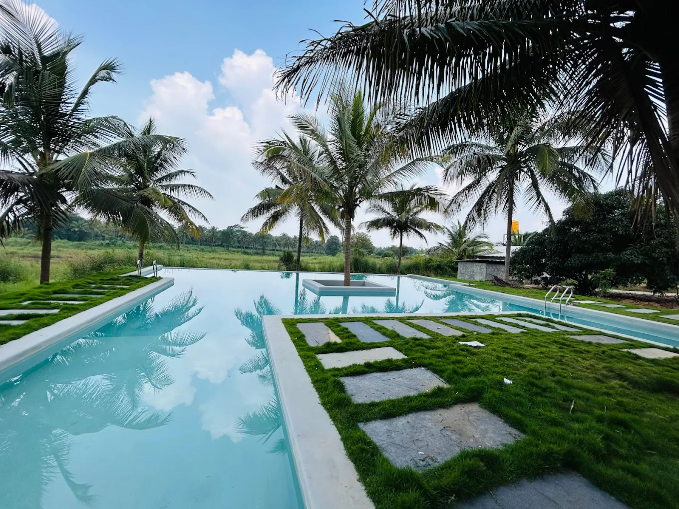 hotel-img