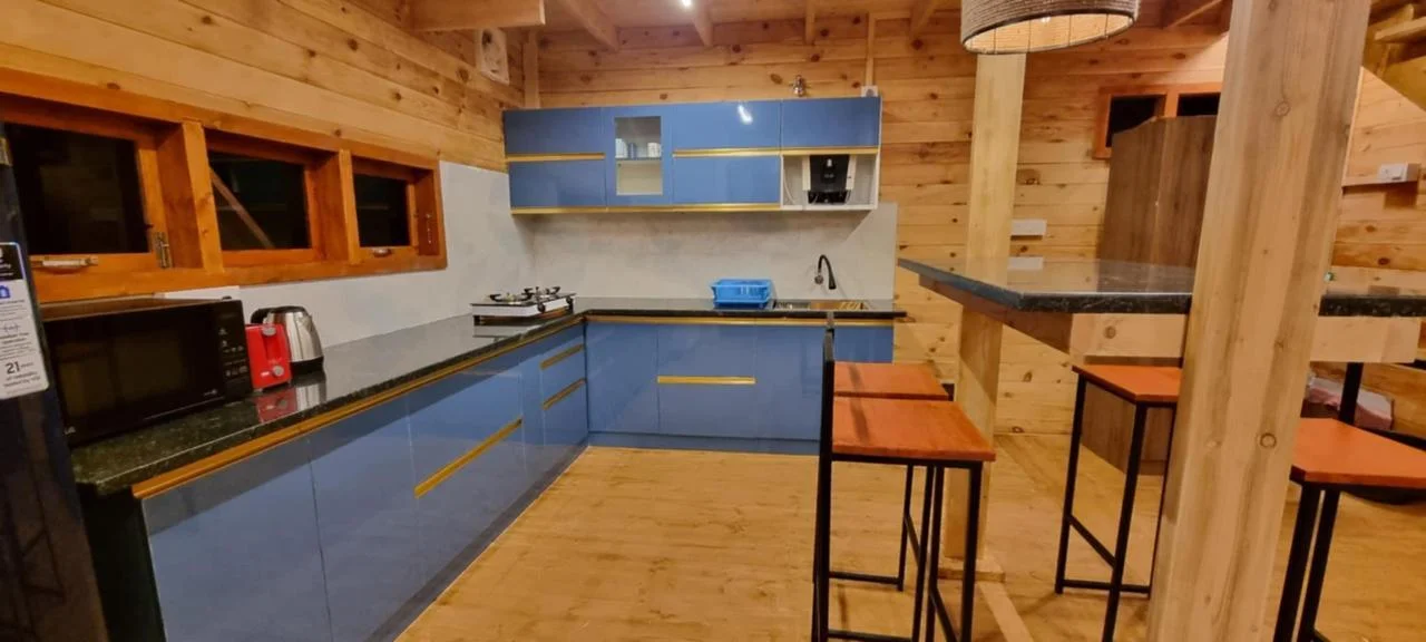 hotel-img