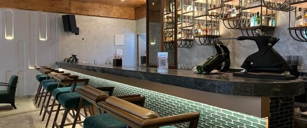 hotel-img