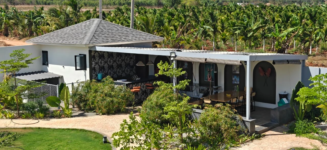 hotel-img
